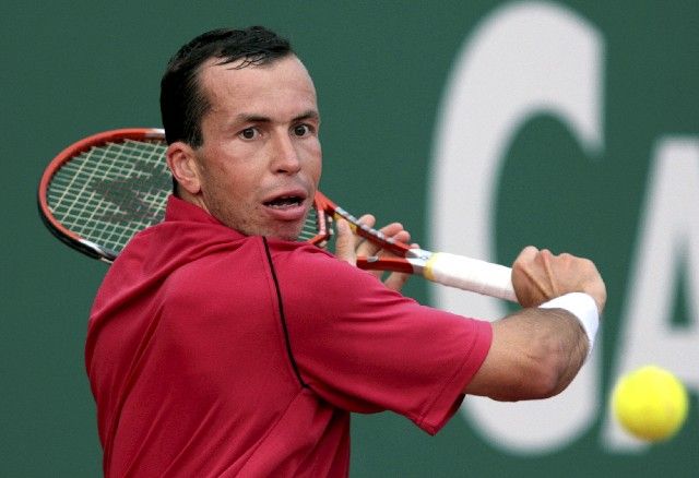 Český tenista Radek Štěpánek v zápase druhého kola turnaje v Monte Carlu proti Ivanu Ljubičičovi. | Foto: Reuters