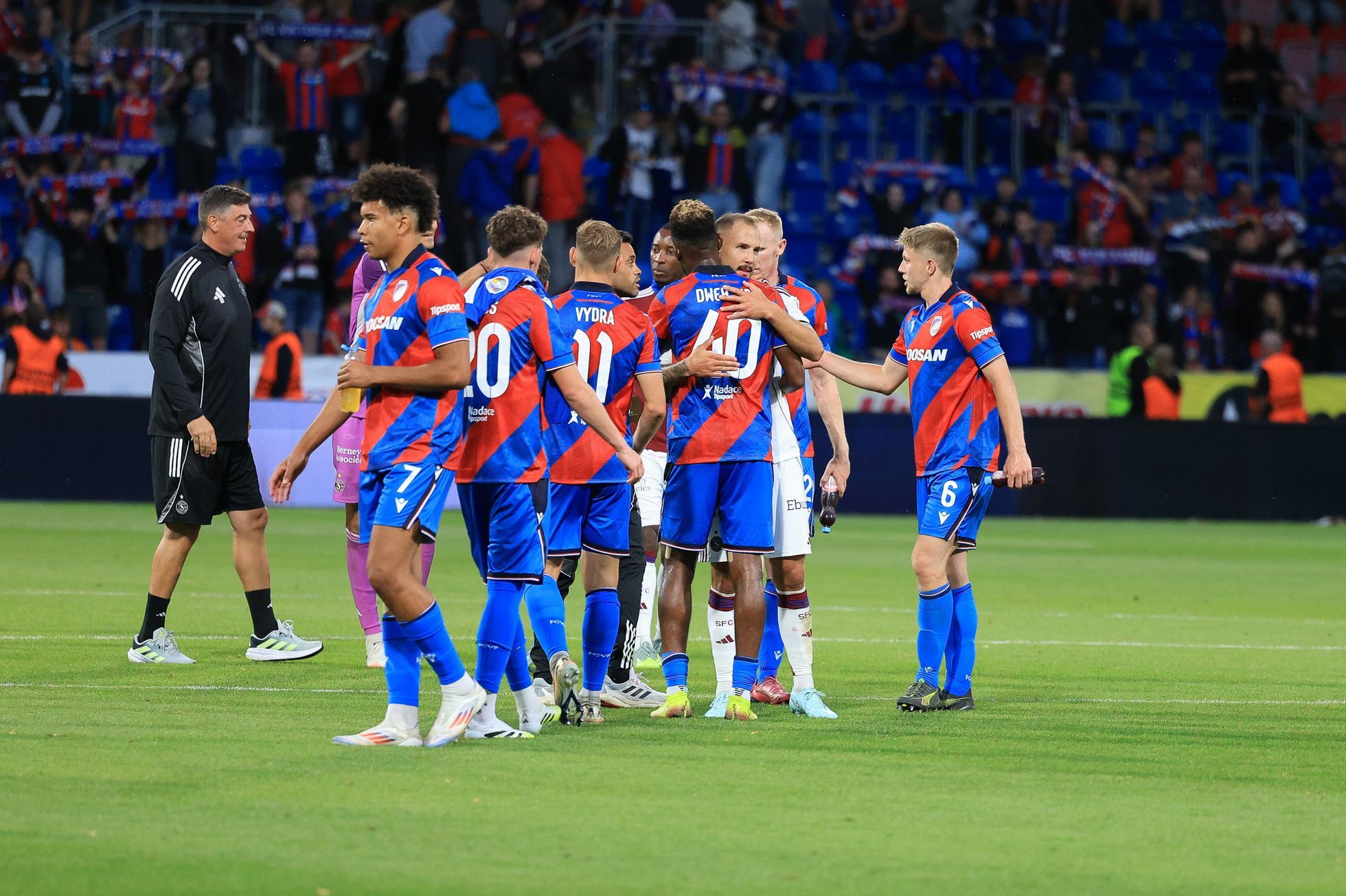 České kluby si jistí pro příští sezonu místo v hlavní fázi Ligy mistrů