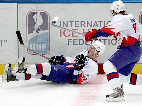 Igor Mirnov (vlevo) a Jan Marek - dva dvoubrankoví střelci | Foto: Reuters