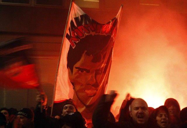 Fanoušci AC Milán protestují proti případnému prodeji Brazilce Kaká do Manchesteru City. | Foto: Reuters