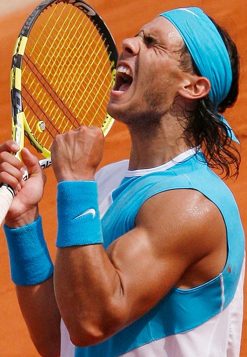 Vítězný pokřik španělského tenisty Rafaela Nadala ve finále Roland Garros proti Rogeru Federerovi. | Foto: Reuters