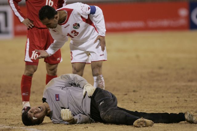 Brankář severokorejského týmu při kvalifikačním zápase v Jordánsku. | Foto: Reuters