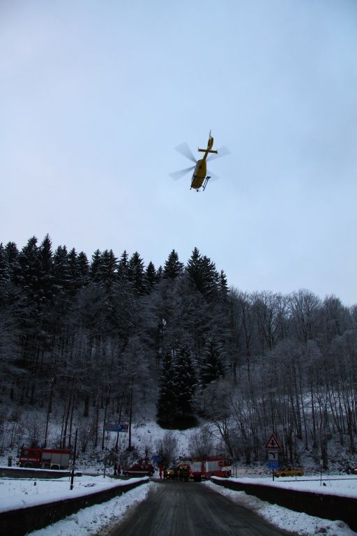 Vrtulník ho přepravil na traumatologii do Liberce. | Foto: HZS Libereckého kraje