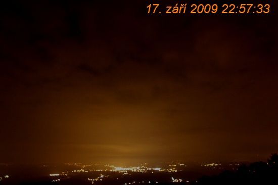 Liberecký kraj si ostatně vědci nevybrali náhodou - průmyslová a obchodní centra se střídají s chráněnými krajinnými oblastmi. | Foto: Jan Zahájský