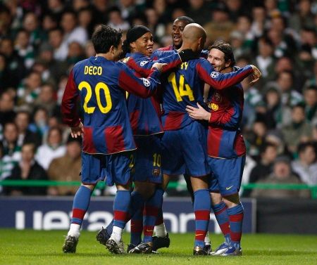 Radost hráčů Barcelony v utkání se Celticem Glasgow | Foto: Reuters