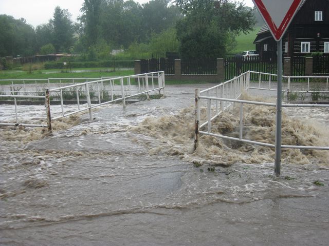 Velká voda v Česk Kamenici | Foto: becickaja