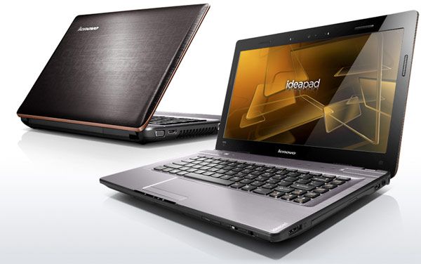 Lenovo IdeaPad Y470p - notebook s Intelem a Radeonem Čínská společnost Lenovo představila 14 palcový výkonný notebook Lenovo IdeaPad Y470p . Notebook je založen na procesoru Intel Core i7 běžícím s taktem 2,2 GHz  a grafické kartě AMD Radeon HD 7690M. Velikost operační paměti RAM je 8 GB. Velikost pevného disku může být až 1 TB. Za slabinu notebooku může být považováno menší rozlišení 1366 x 768. Notebook je vybaven Wi-Fi, Bluetooth, HDMI, USB 3.0, kamerou 2 MPx a Blu-ray mechanikou. Šestičlánková baterie by měla stačit na 4 hodiny provozu. Váha notebooku je přibližně 2,2 kg. Cena v nejnižší konfiguraci by měla být 799 amerických dolarů. | Foto: ENGADGET.COM