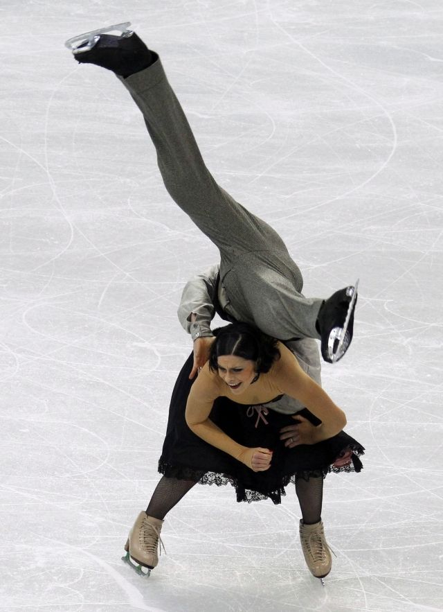 Francouzi Schönfelder a Delobelová. | Foto: Reuters