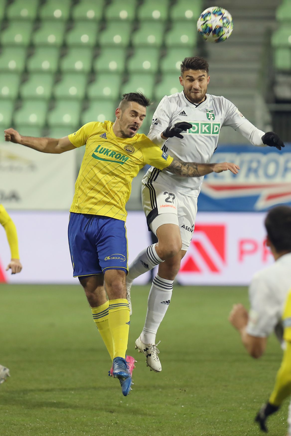 An unusual gesture in the Czech league.  Papadopulos corrected the video referee and gave up the goal