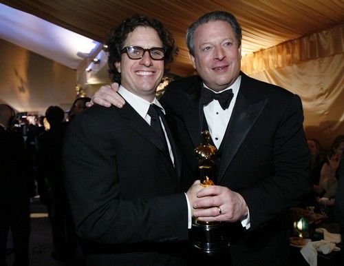 Al Gore a Davis Guggenheim, autoři Oscarem oceněného ekologického dokumentu Nepříjemná pravda | Foto: Reuters