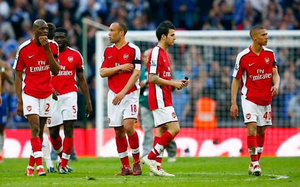 Smutní hráči Arsenalu | Foto: Reuters