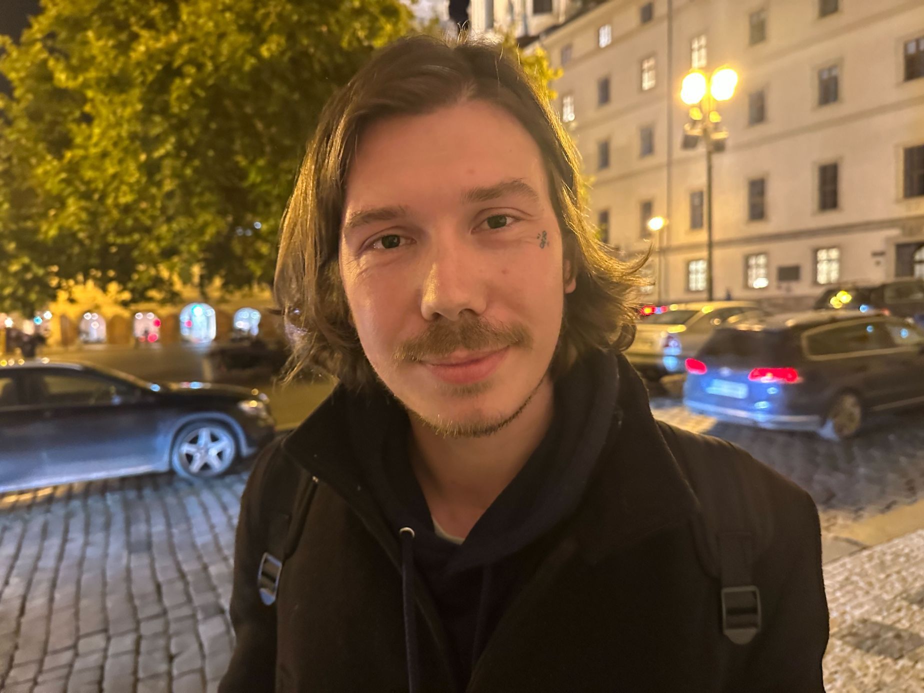 Proti Okamurovi. Proti SPD. Před Hrad přišli další demonstranti proti vládě