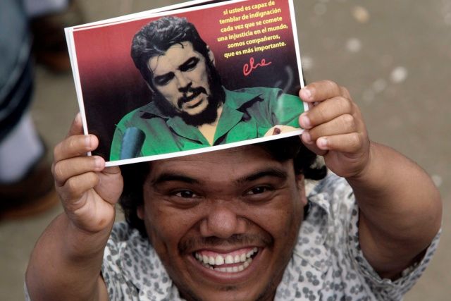 Ernesto Guevara je stále inspirací latinskoamerických levicových hnutí. | Foto: Reuters