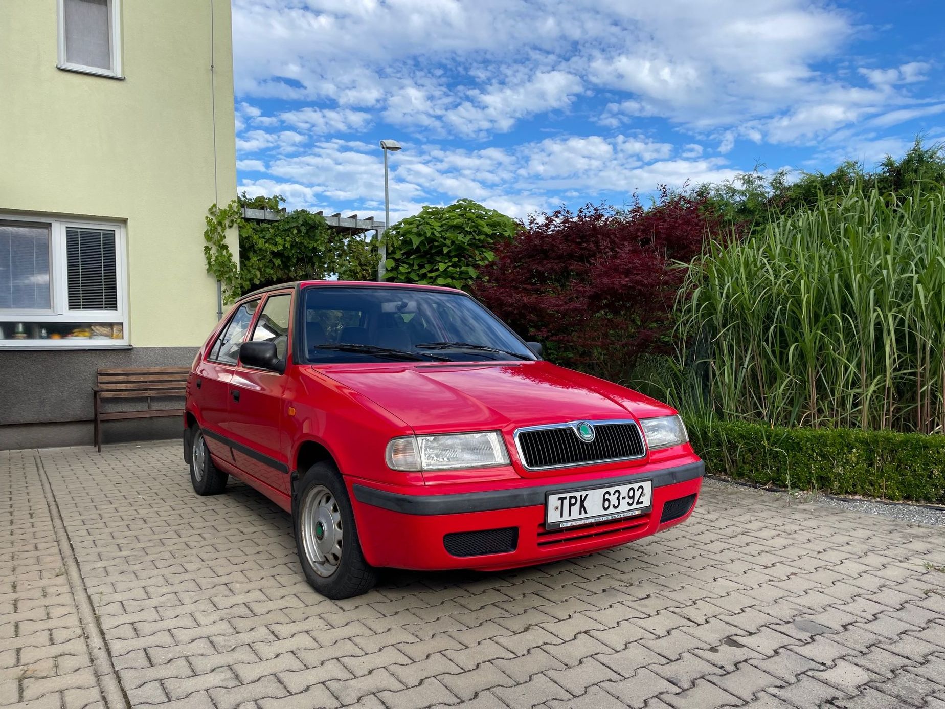 Dědictví aneb máme auto zadarmo. Má smysl si nechtěnou Škodu Felicii