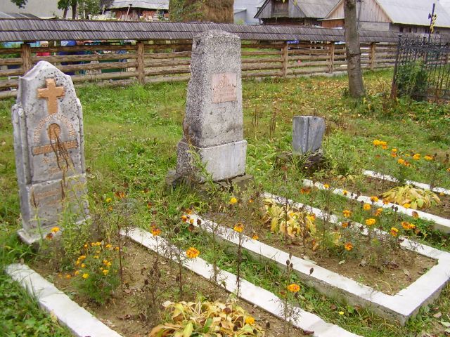 Hroby českých četníků v Koločavě. | Foto: Martin Novák