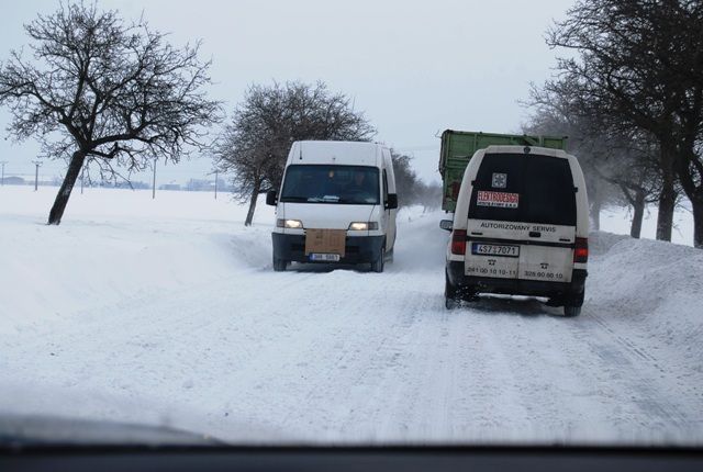 Jisté je, že budeme muset jezdit pomaleji | Foto: Radek Pecák