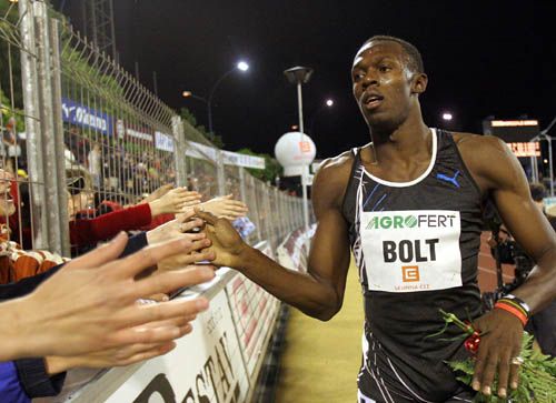 Jamajčan Usain Bolt vyhrál dvoustovku mužů a vytvořil nový rekord mítinku. | Foto: Ondřej Besperát, Aktuálně.cz