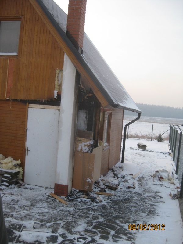 Stejná příčina způsobila také požár u této rekreační chaty (chybná instalace kouřovodu kamen). | Foto: ČSOB Pojišťovna