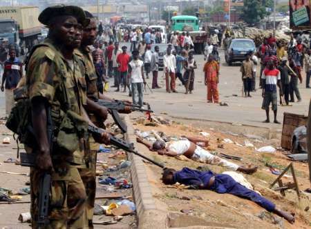 Při náboženských střetech v Nigérii zemřelo více než sto osob. | Foto: Reuters