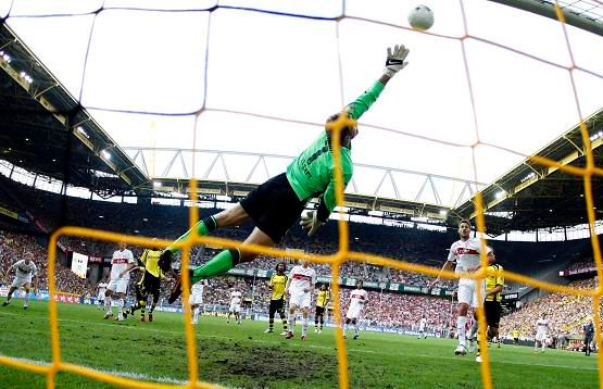 Stadion v Dortmundu je beznadějně vyprodaný | Foto: Reuters