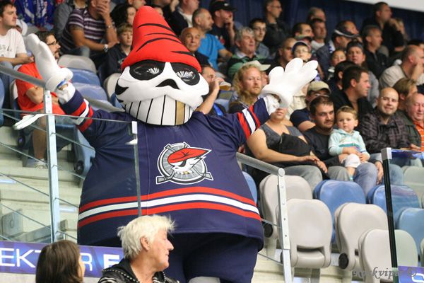 Picaroon (maskot hokejistů Piráti Chomutov) | Foto: piratichomutov.cz