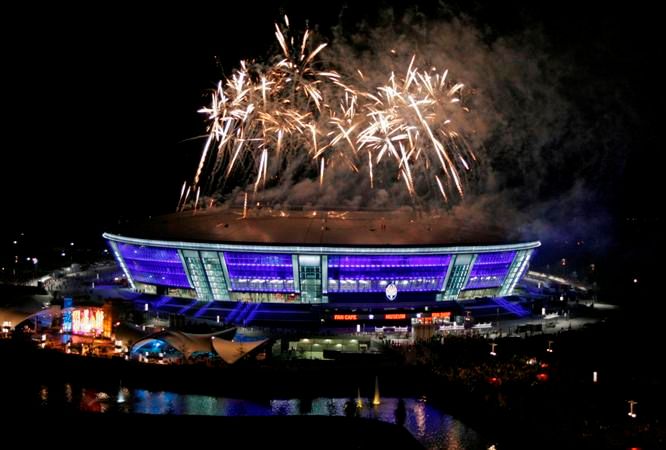 Slavnostní Otevření Donbas Arény v Doněcku, kde se má hrát Euro 2012 | Foto: Reuters