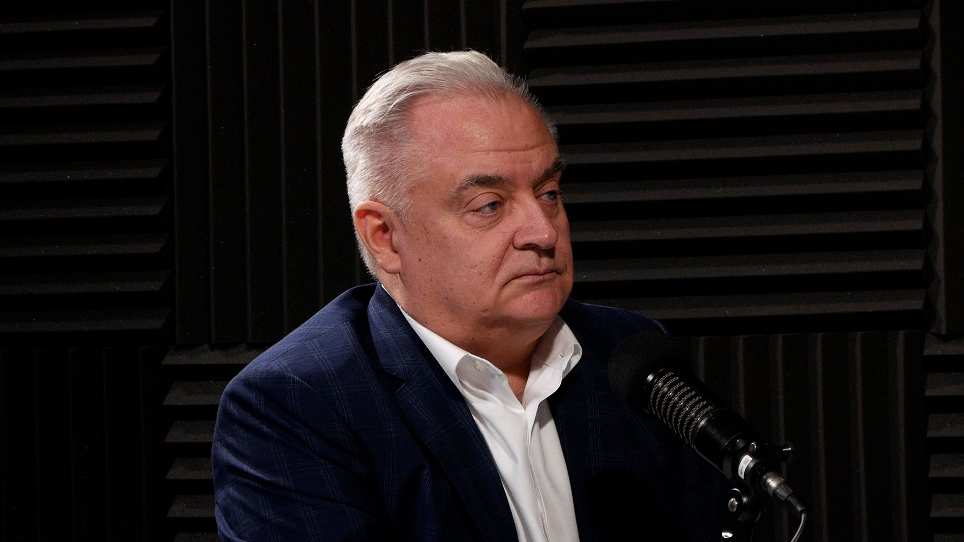 Nesplnitelná podmínka z Hradu uvrhla Babiše do pasti. Advokát popisuje možné scénáře