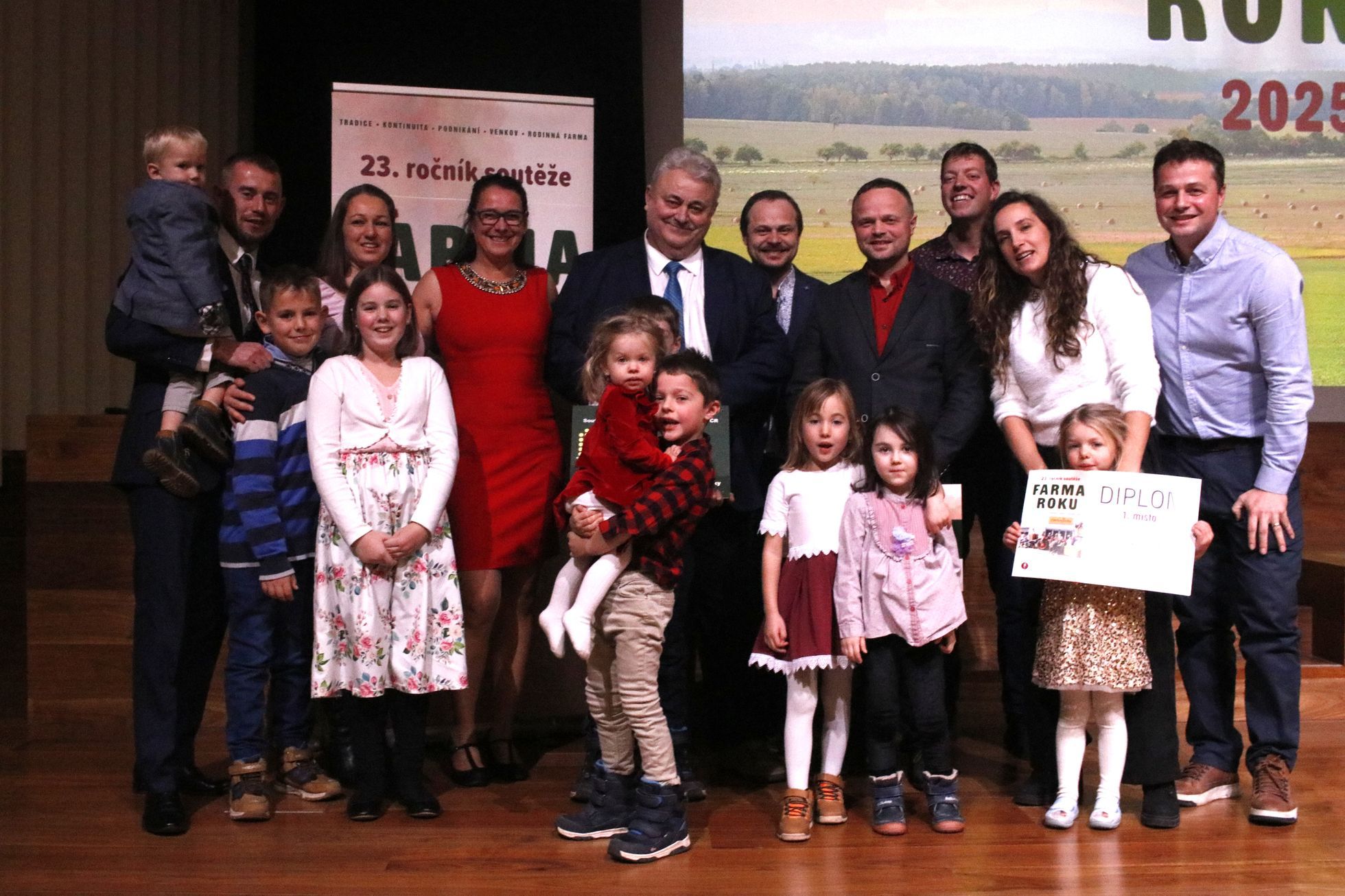 Babiše ostře odmítli, prezidentovi tleskali. Tak si sedláci vybírali Farmu roku