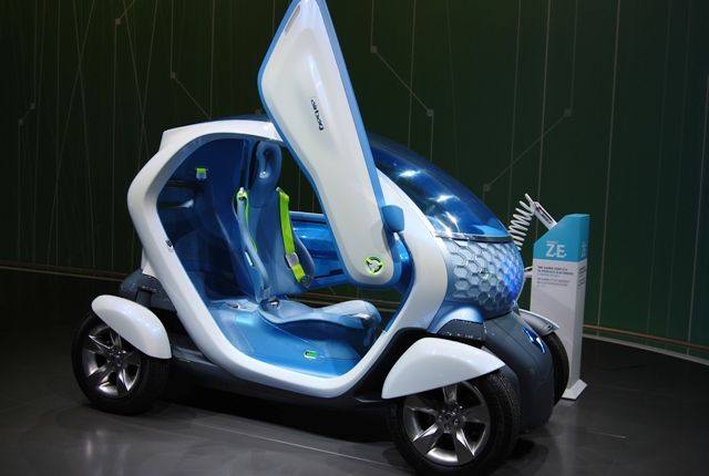 Renault Twizy je koncept malého elektromobilu do města | Foto: Radek Pecák