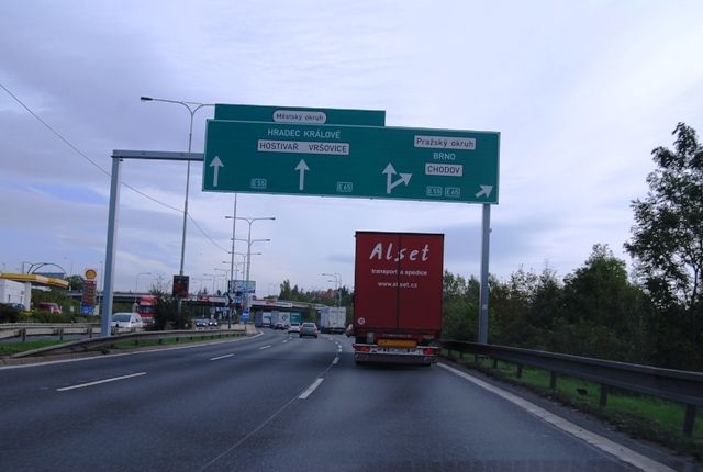 Tudy dosud opouštěly vozy jedoucí do Brna Jižní spojku | Foto: Radek Pecák