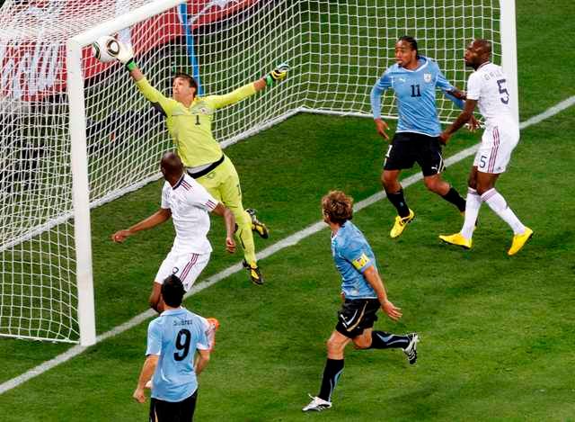 První zápas: Uruguay - Francie 0:0 | Foto: Reuters