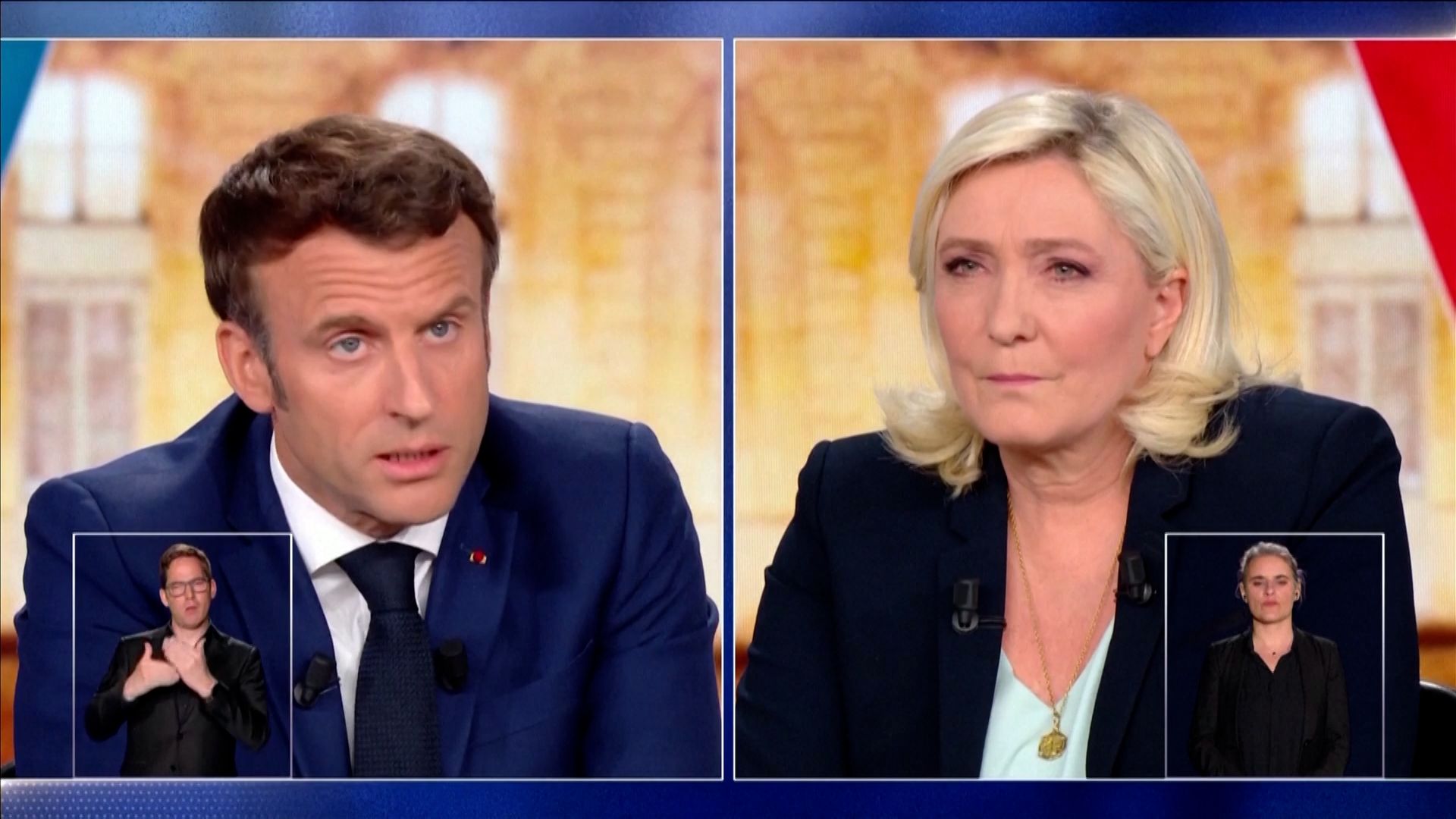 Macron a attaqué Le Pen dans le débat en raison de ses liens avec la Russie.  Il a également sorti un titre tchèque