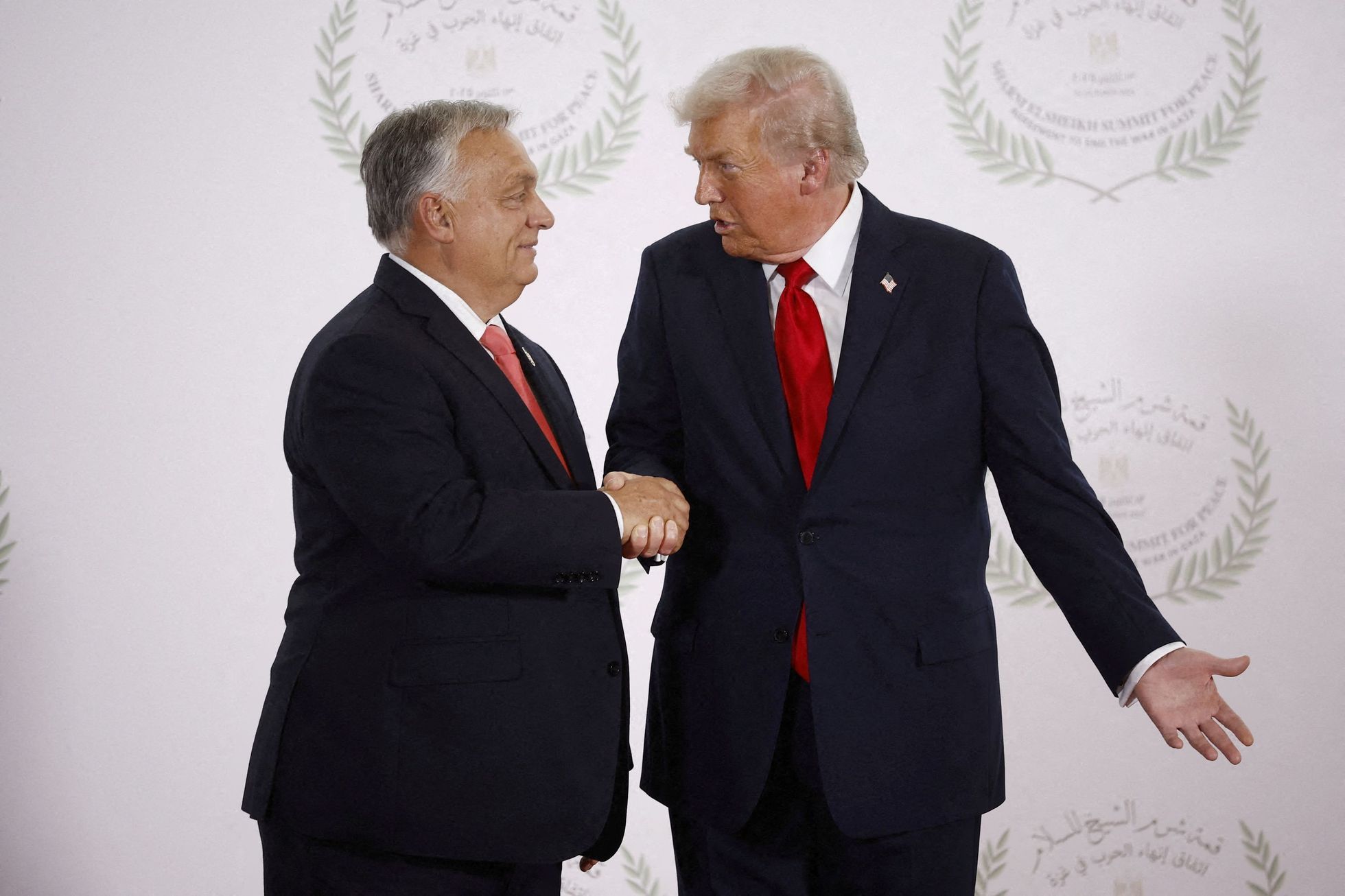 Trump přivítá Orbána v Bílém domě. Na programu je Rusko a ropa
