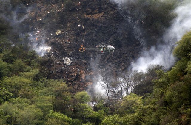 Všech 152 osob na palubě zahynulo.  Stroj společnosti Airblue letěl z Karáčí do Islámábádu. | Foto: Reuters