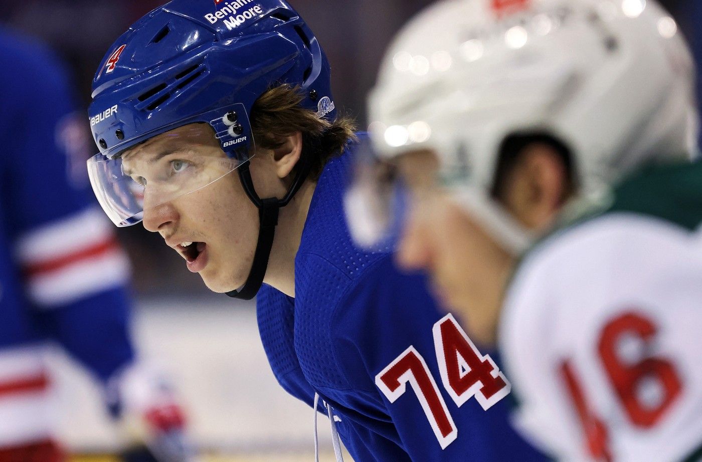 "Není smutnějšího příběhu." Velký ruský talent kupí krachy, doma už čelí posměškům