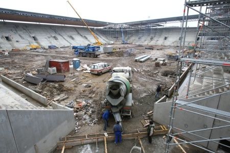 Slávistický stadion Eden je před dokončením, finišují poslední výstavby (leden 2008). | Foto: www.slavia.cz Martin Malý