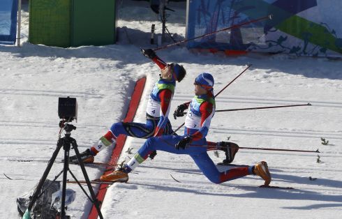 Finálový souboj sprinterů vyhrál na cílové čáře před svým krajanem Rus Krjukov | Foto: Sport