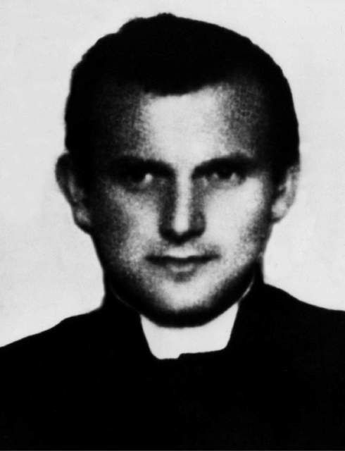 Nedatovaný snímek. Jan Pavel II. se narodil jako Karol Wojtyla v roce 1920. | Foto: Reuters