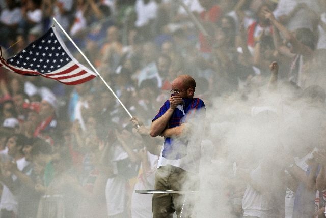 Američtí fandové si v ničem nezadají s těmi evropskými | Foto: Reuters