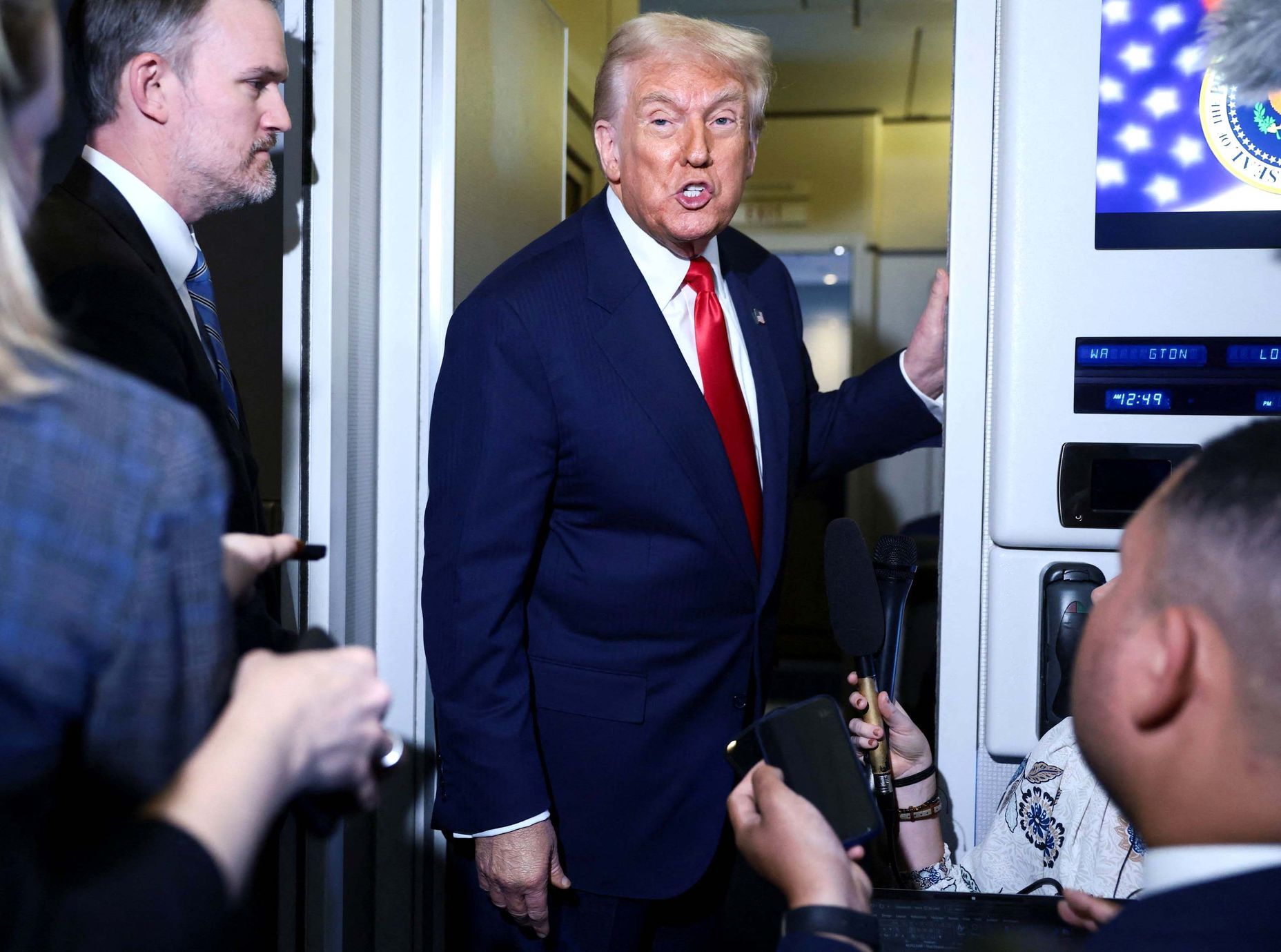 Trumpův den proher. "Referendum" o šéfovi Bílého domu ovládli demokraté