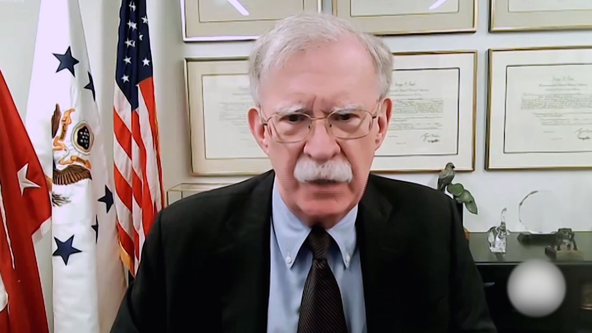 Chystají se mnou proces jako za Stalina, žaluje Trumpův exporadce Bolton na Bílý dům