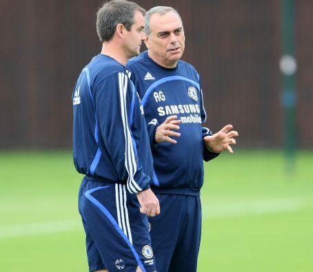 Avram Grant (v pravo) a Steve Clarke - nové trenérské duo Chelsea. | Foto: www.chelseafc.com