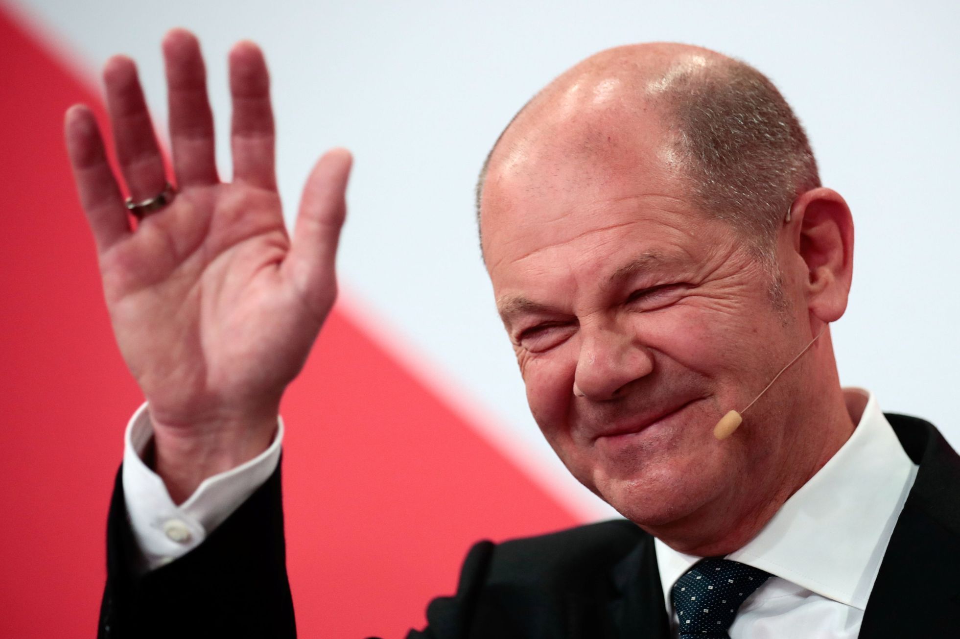 Sozialdemokrat Scholz wünscht Bundeskanzlerin beste Wünsche, sagt der bayerische Ministerpräsident