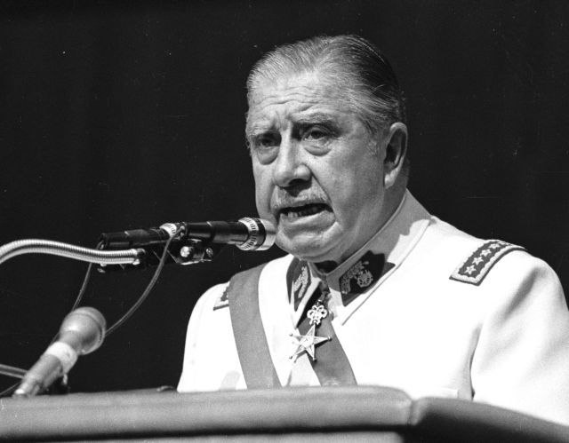 Pinochet - březen 1982. | Foto: AP