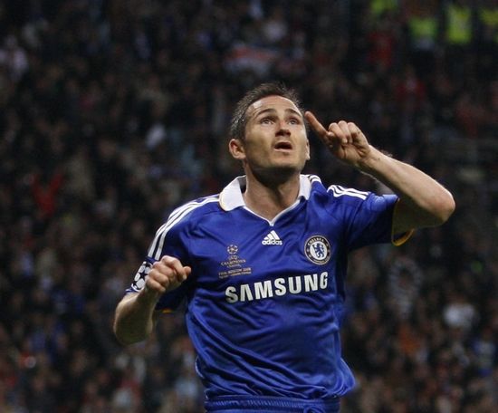 Frank Lampard oslavuje gól Chelsea. | Foto: Reuters