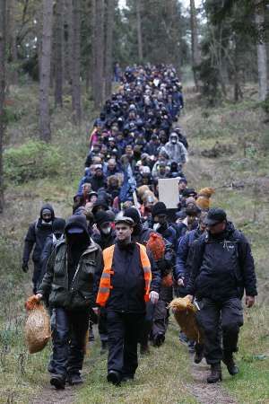 Aktivisté z Metzingenu | Foto: Reuters