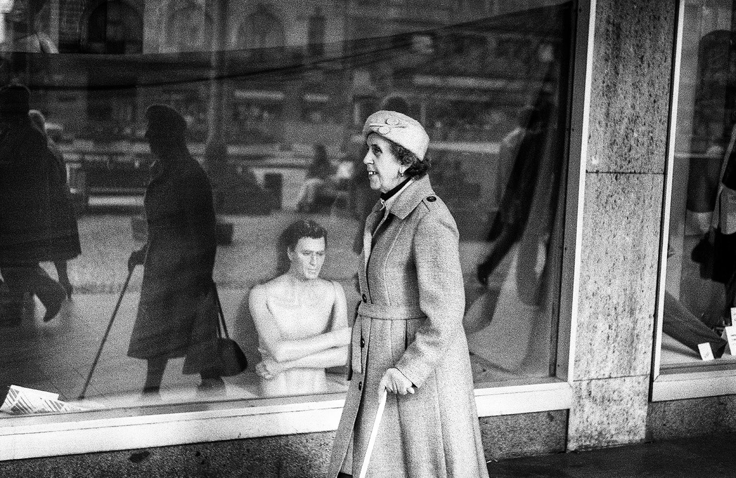 These photos will make you 37 years old.  Transport yourself to the streets of Prague in 1986. Do you recognize yourself?