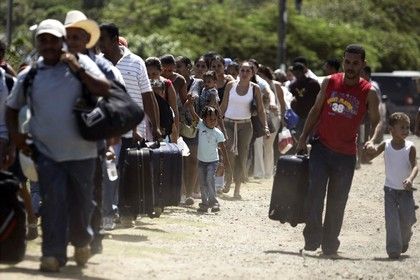 Pobřeží Hondurasu opouští místní obyvatelé.. | Foto: Reuters