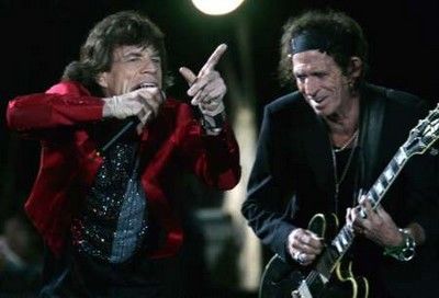 Mick Jagger a Keith Richards na evropském turné skupiny Rolling Stones | Foto: Reuters