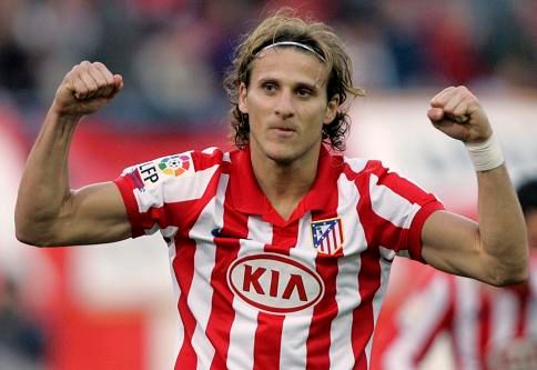 Diego Forlan slaví gól Atlétika | Foto: Reuters